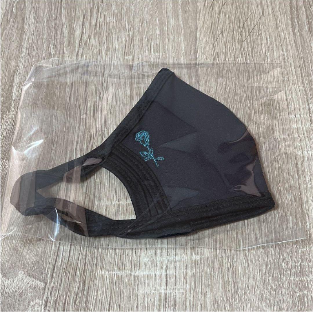 デビュー直後のグッズ」容姿端麗 Ado グッズ Adoとauスマートパス