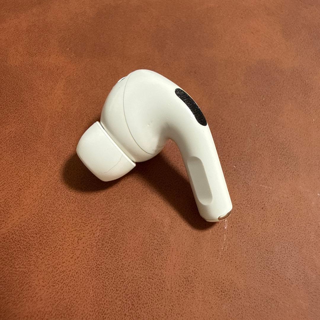 AirPods Pro 第2世代 左 片耳 ジャンク Model A2698 - メルカリ