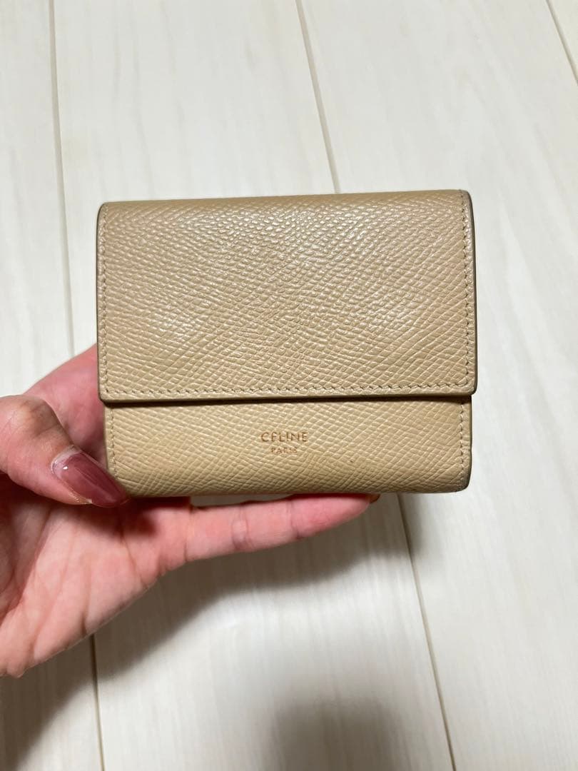 CELINE ベージュ三つ折り財布