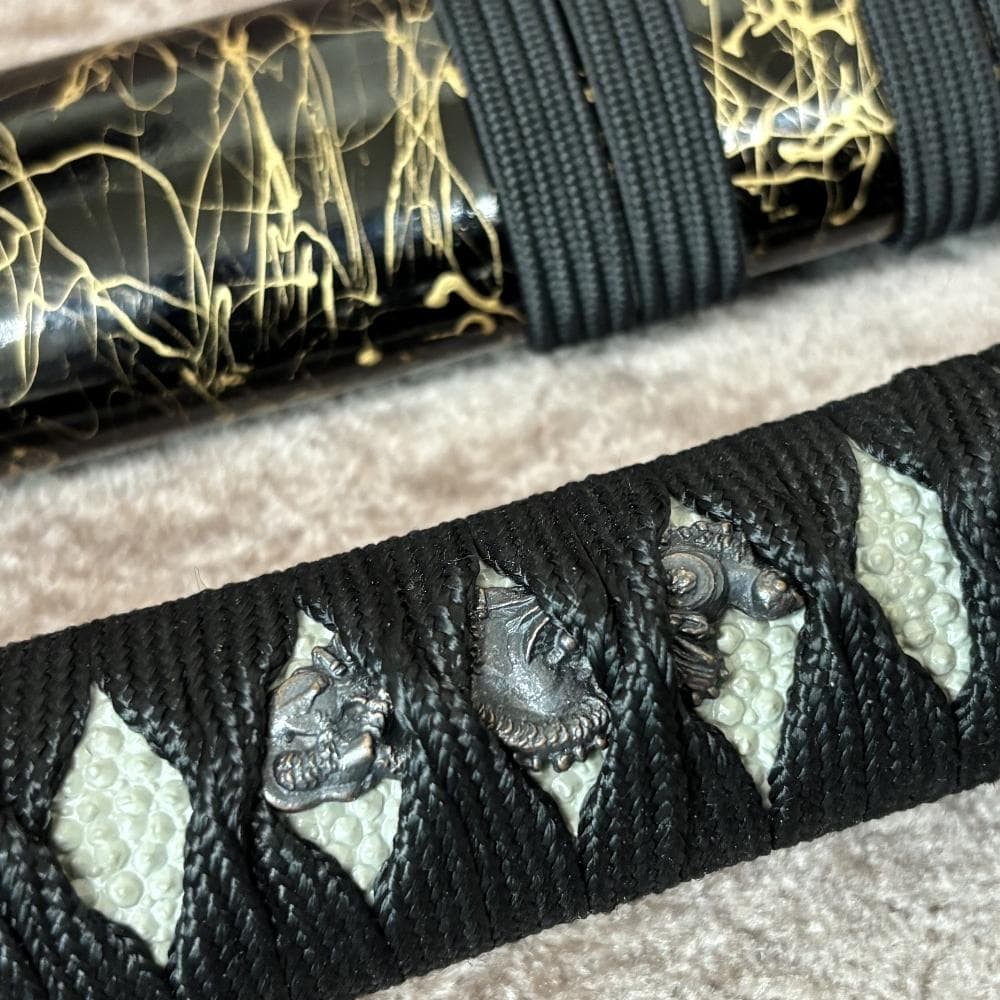 美品 龍神金具 模造刀 金糸塗鞘 互の目刃文 全長98cm 抜身912g 鑑賞用