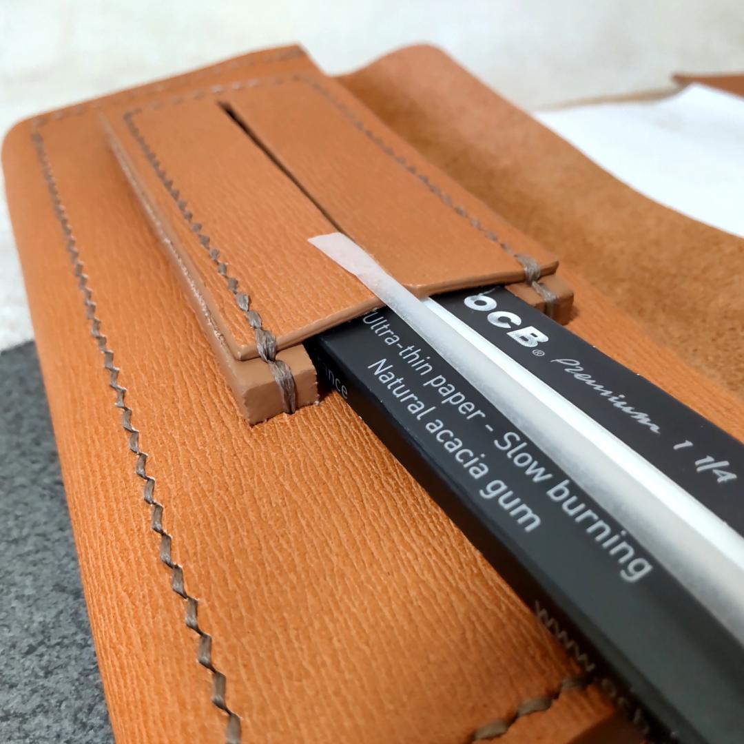 三つ折りシャグポーチ牛革（ペールオレンジ） コンチョ紐止め【T-04】