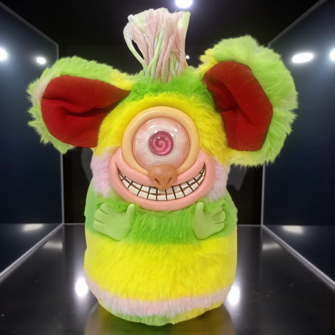 激レア 悪玉菌製造工場 蓄光 一つ目モンスター ソフビ風 ぬいぐるみ