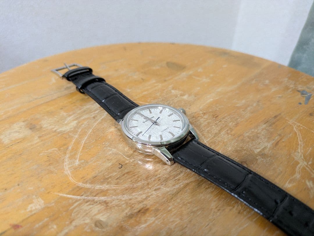 自動巻きアナログ腕時計 シルバー文字盤