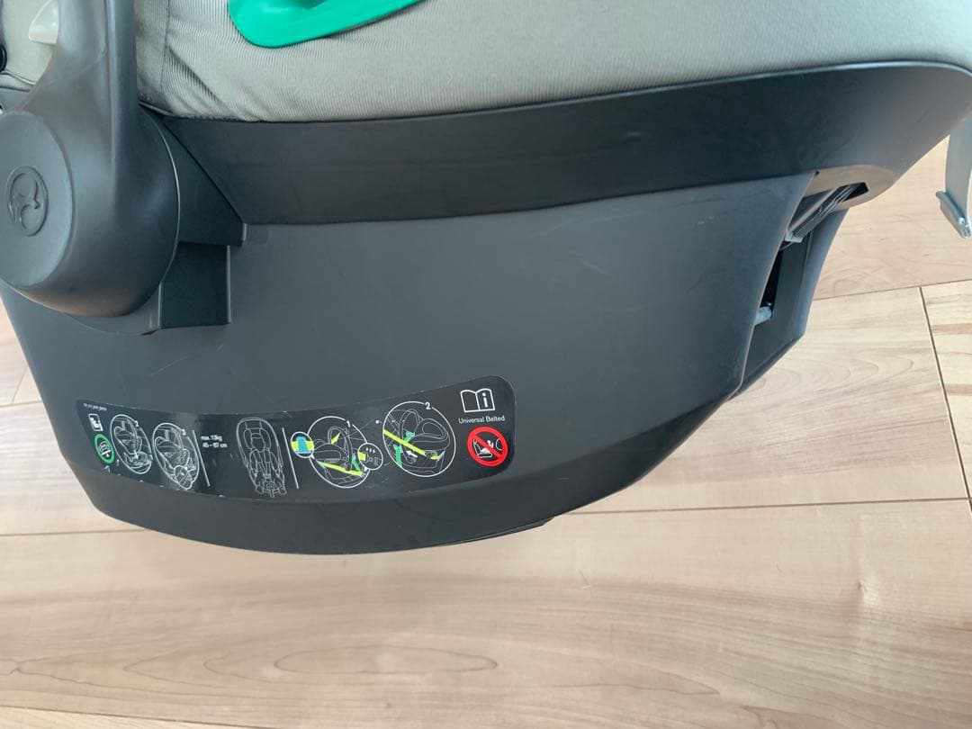 りお様【Cybex】エイトンs2 i-size ベース アダプタ 3点セ