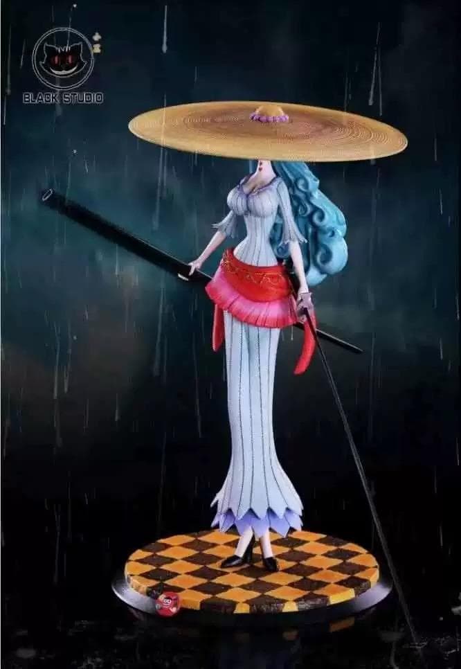 ワンピース Black シャーロット・アマンド ガレージキット スタチュー