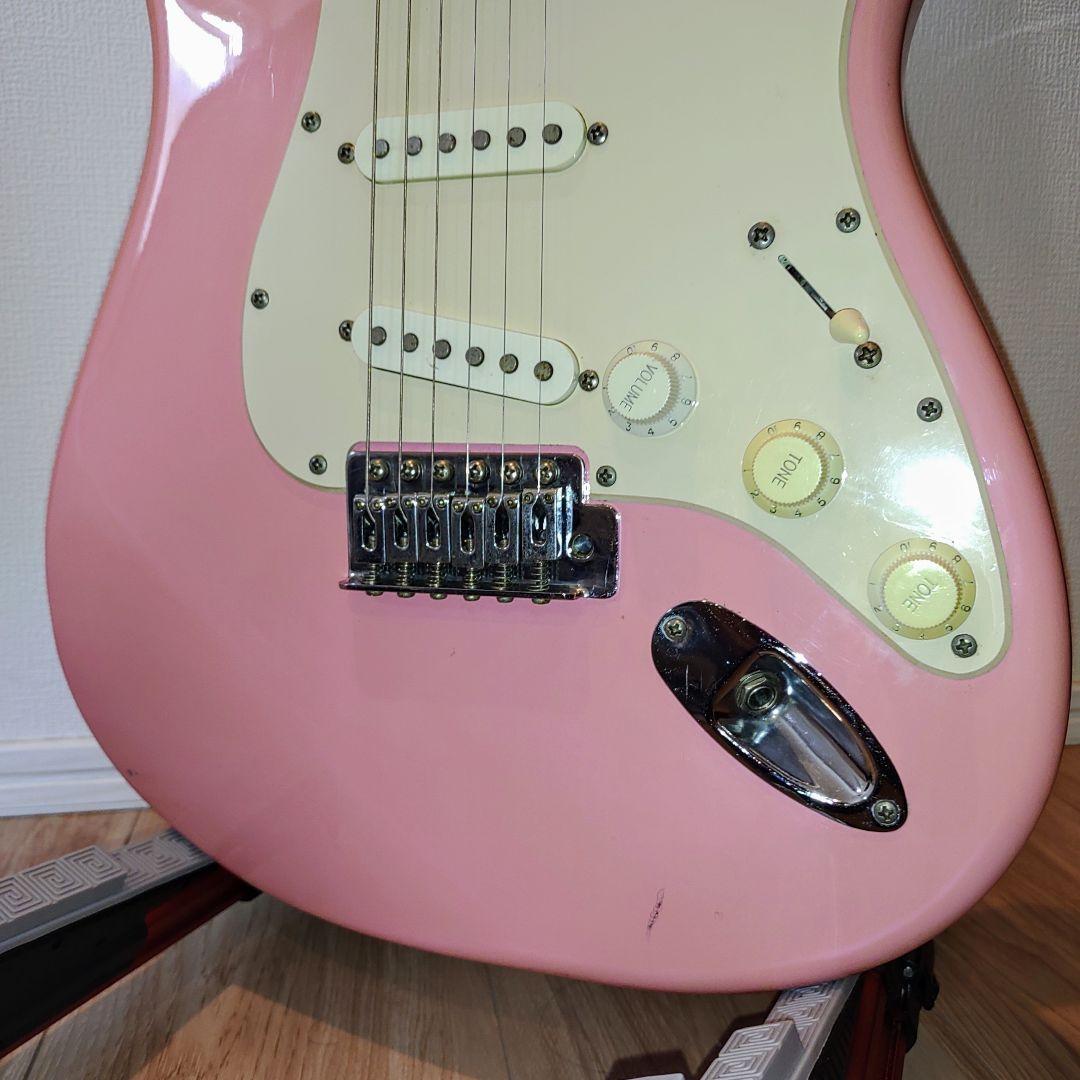 メンテ済】Squier ストラトキャスター エレキギター 本体 ピンクメンテ