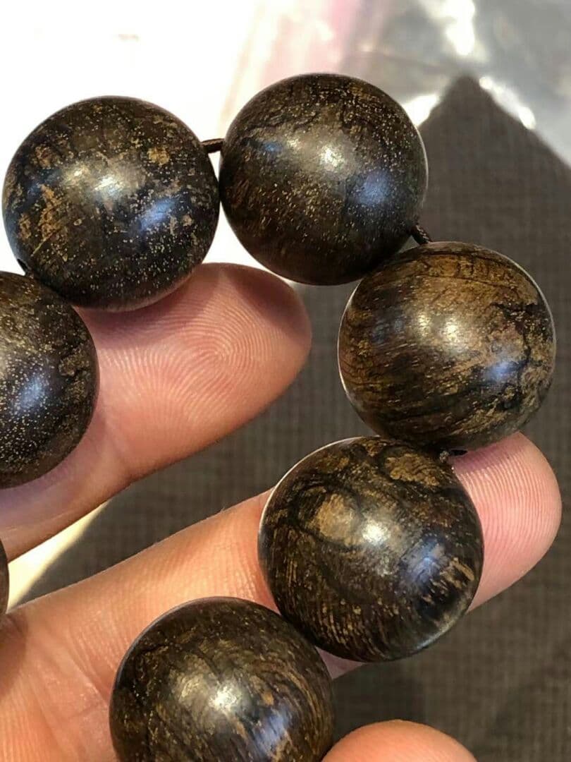 本物保证ダラカンの手串つき 天然野生沉香ゆし油脂が豊富収蔵