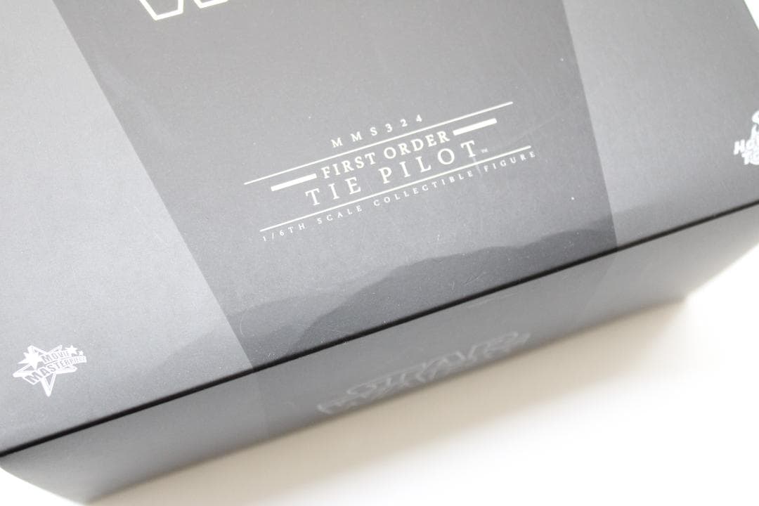 ホットトイズ タイ・ファイター・パイロット 絶版 29-MA0929-05