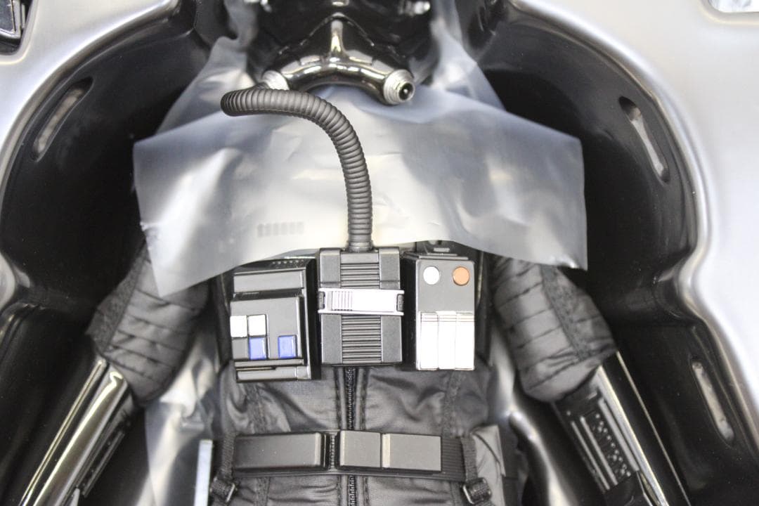 ホットトイズ タイ・ファイター・パイロット 絶版 29-MA0929-05