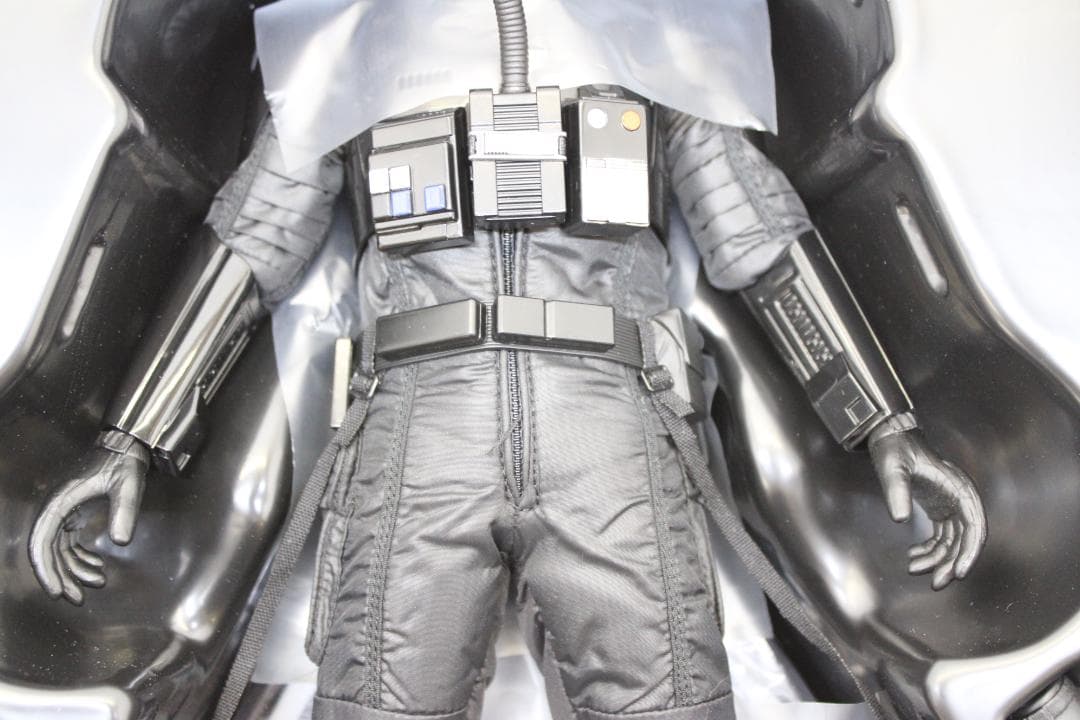 ホットトイズ タイ・ファイター・パイロット 絶版 29-MA0929-05