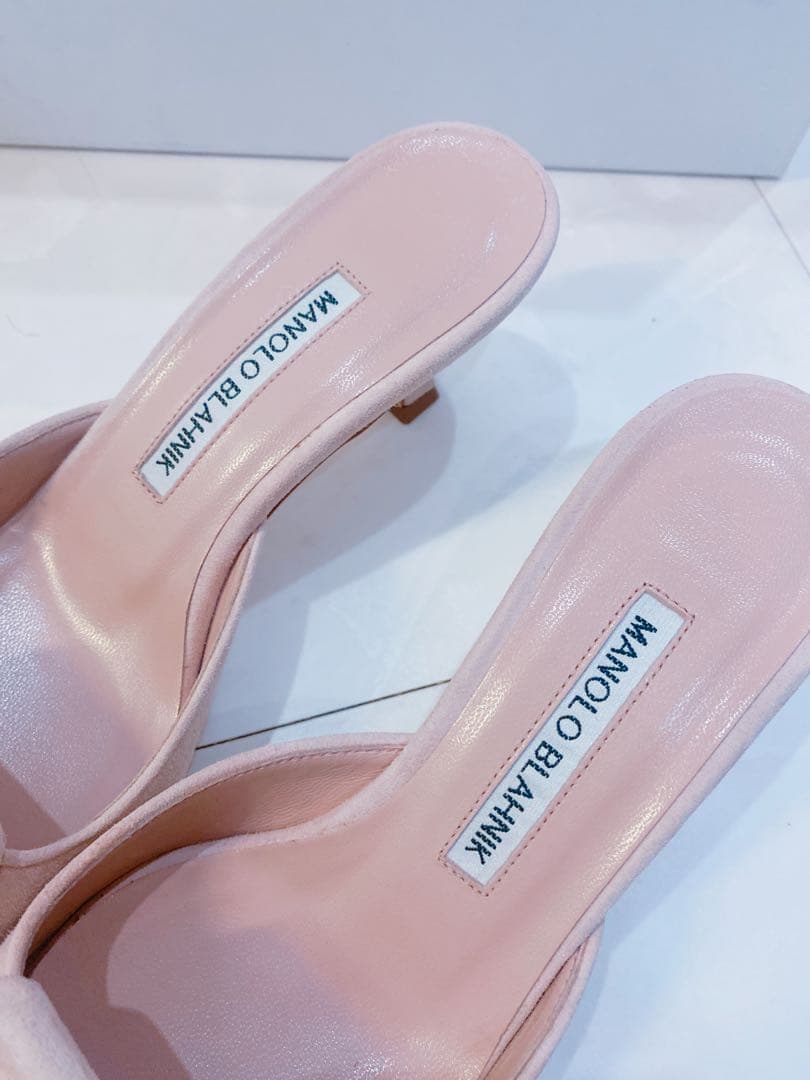 マノロブラニク ☆メイセール36未使用ペールピンク5センチヒール