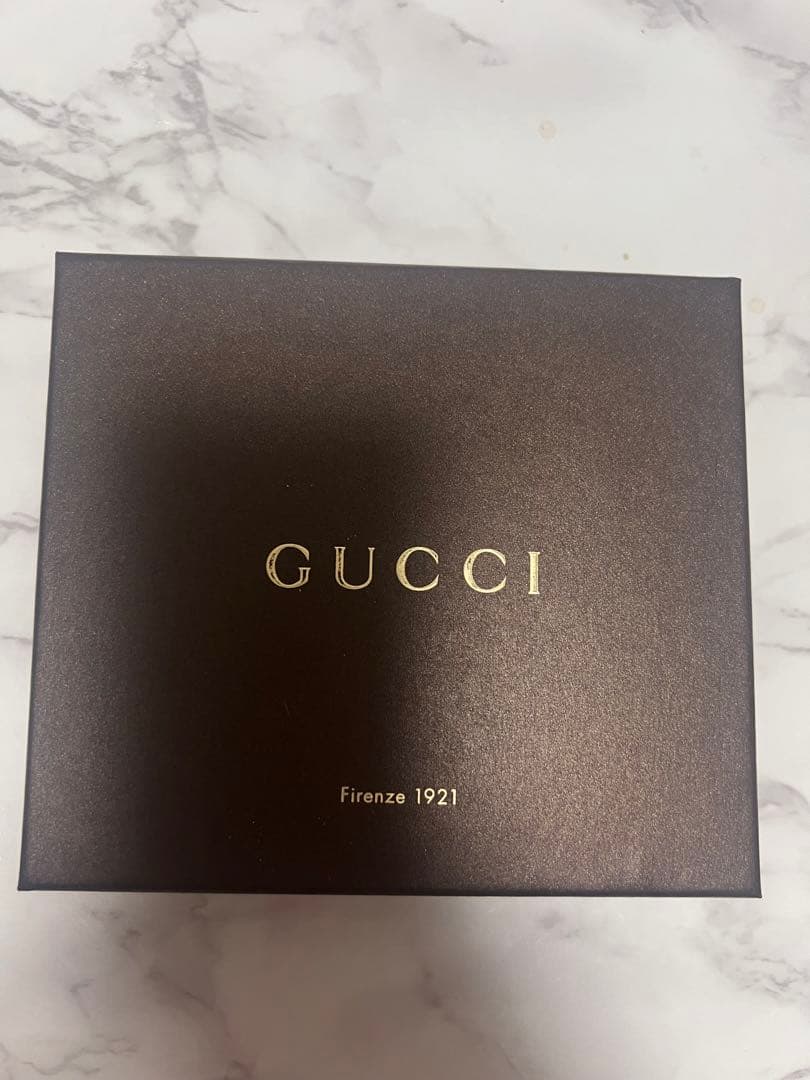 GUCCI 財布　箱付き
