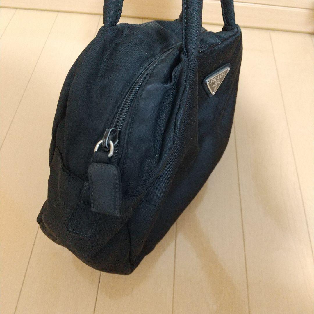 PRADA ブラック ハンドバッグ