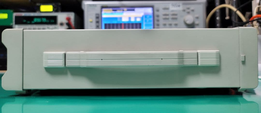 校正済ADVANTEST R5361(TR5825) 周波数カウンター 1GHz