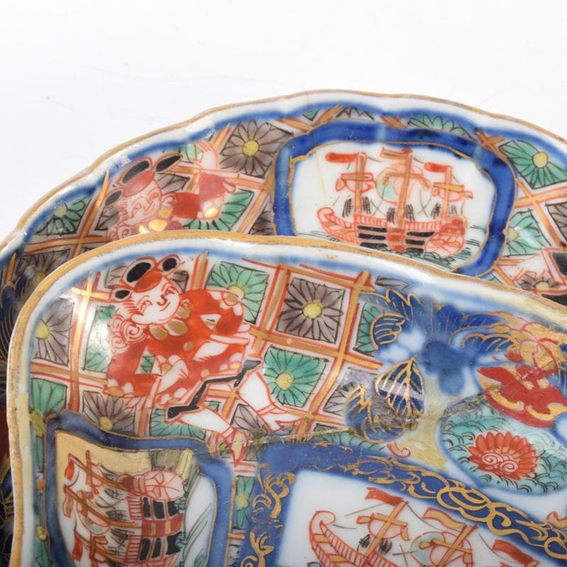 伊万里焼 古伊万里 錦手南蛮人黒船文 飾皿 漆塗箱付