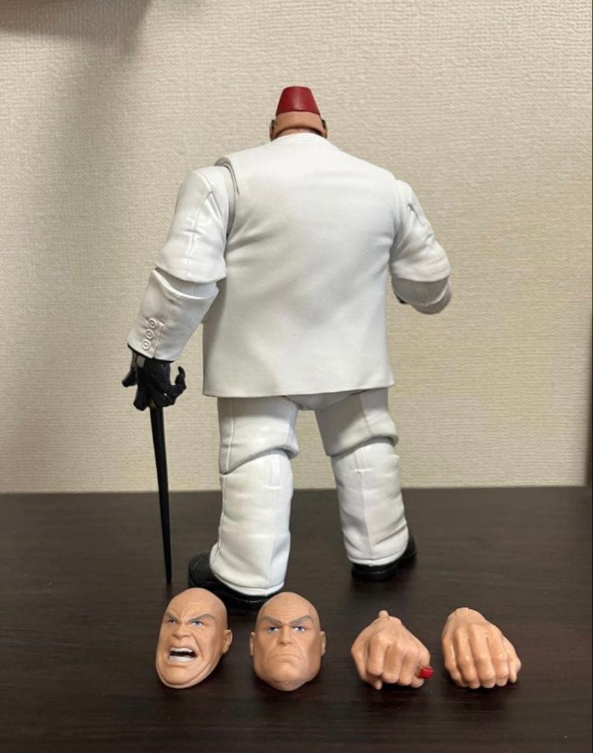 マーベルレジェンド シャドウキング キングピン - メルカリ