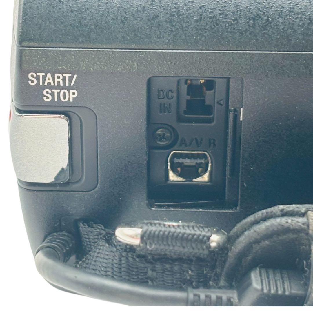 SONY Handycamビデオカメラ HDR-PJ590V バッテリー2個