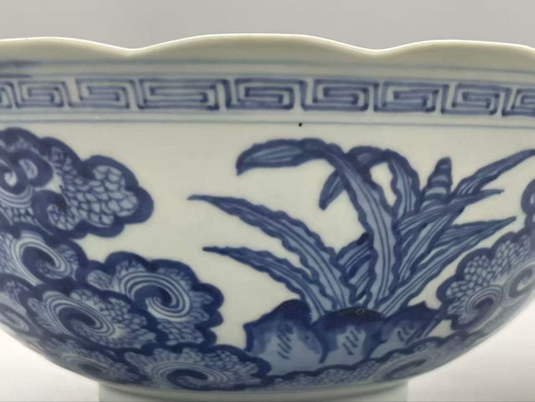 古代中国　宣徳染め付茶碗