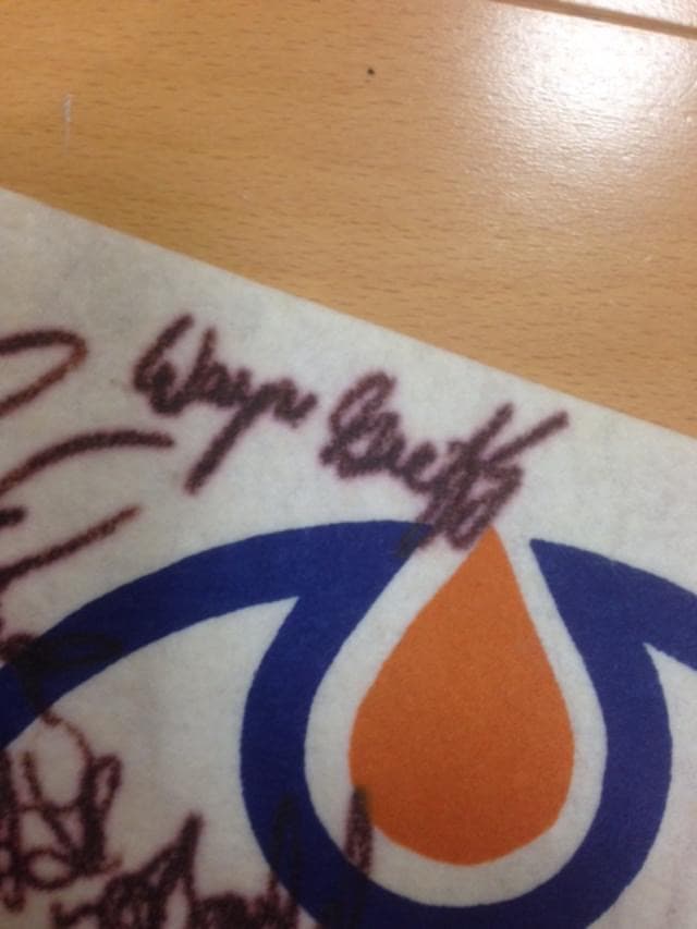 エドモントン・オイラーズ1979年のペナント （グレツキー選手ルーキーサイン）