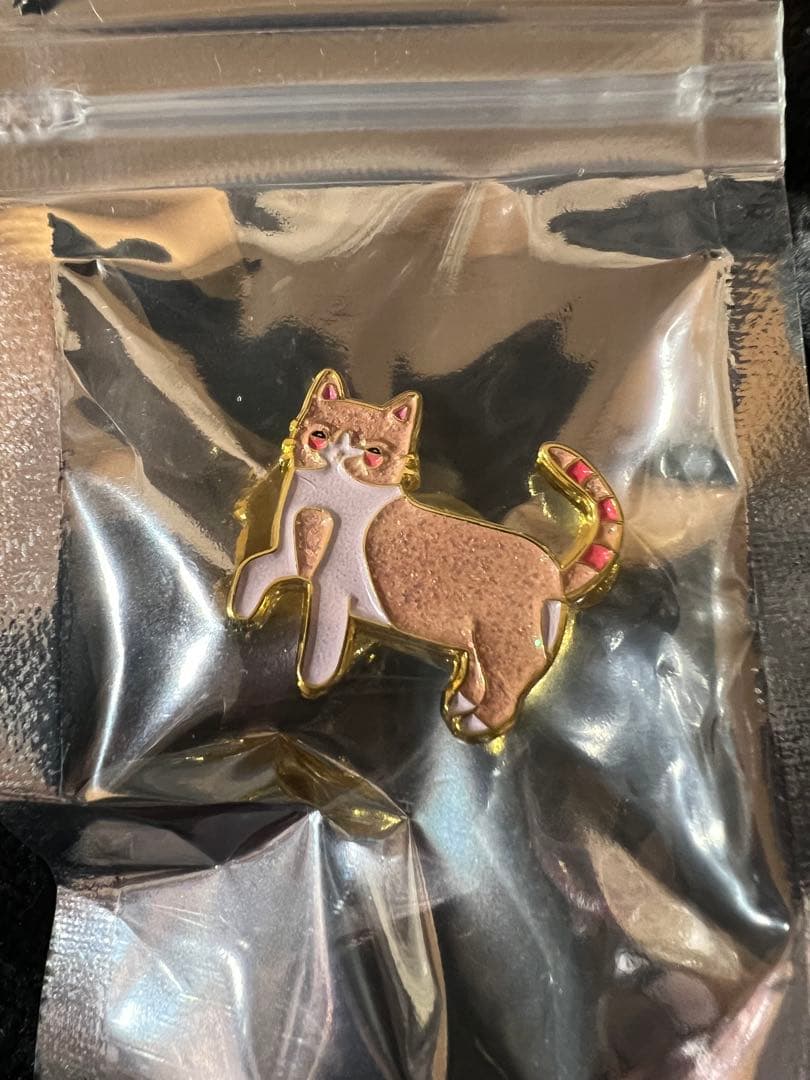 新品　しょがスト　ラメピンバッジ　ずっと真夜中でいいのに