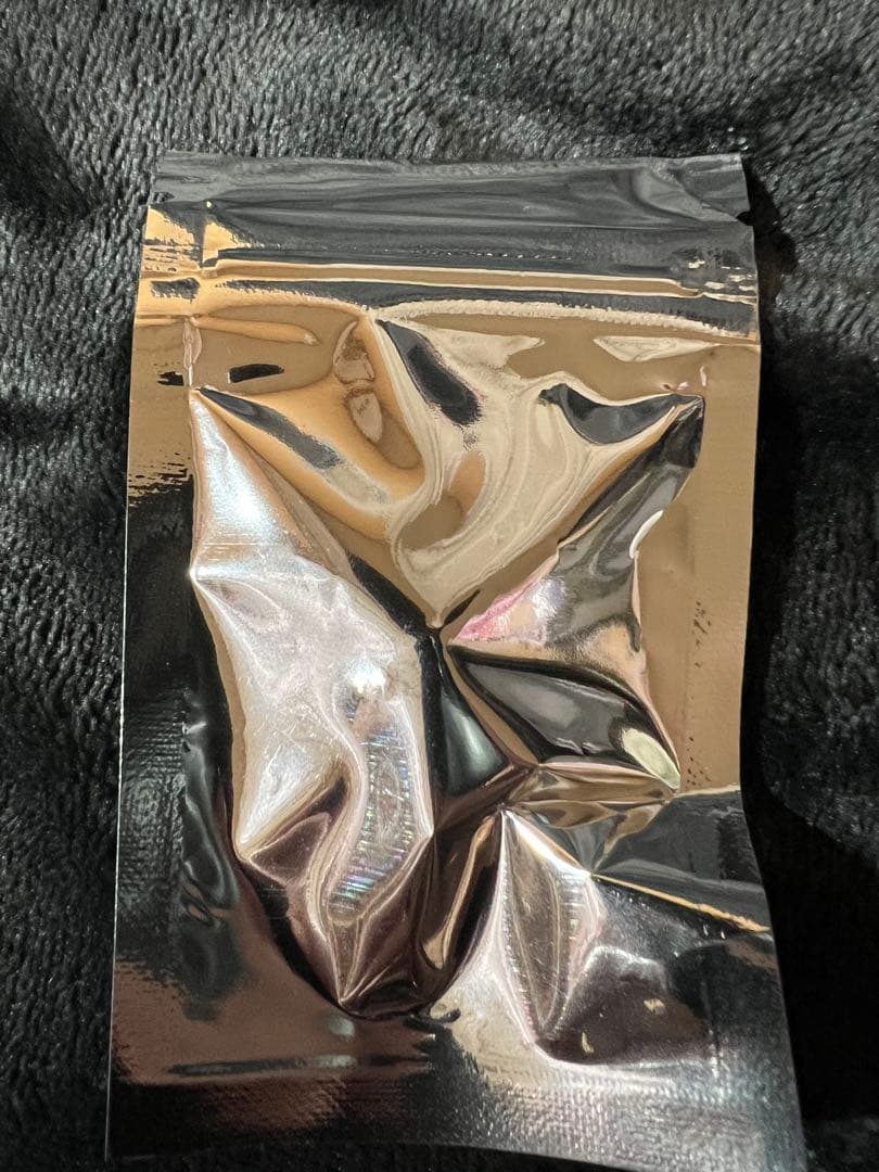 新品　しょがスト　ラメピンバッジ　ずっと真夜中でいいのに