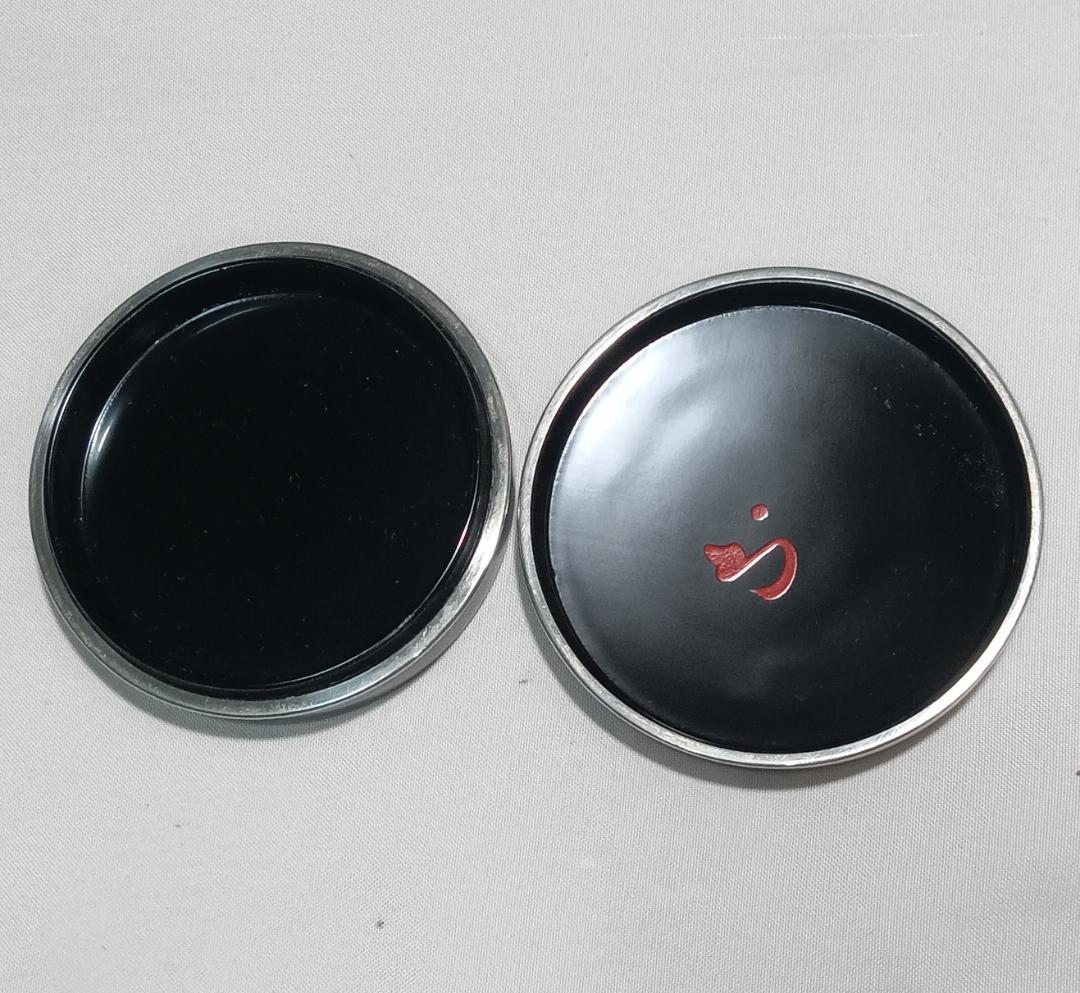 茶道具　蒔絵師　西條一斎作　黒漆塗蝸牛蒔絵錫縁香合　　尋牛斎花押入　美品！！