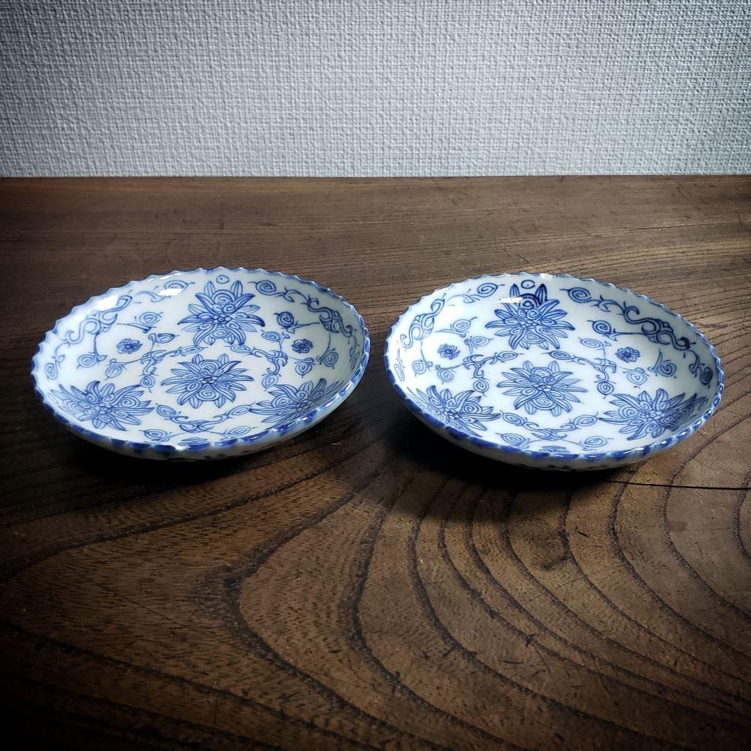 染付　小皿　2枚　古伊万里　青花　花唐草　清朝　中国　写し訳あり　縁欠け