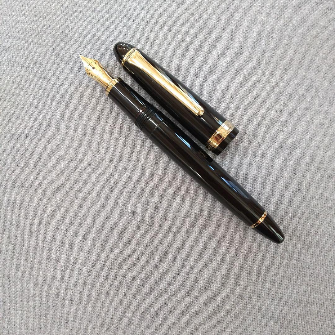 セイラーFOUNDED 万年筆 黒 14金ペン先