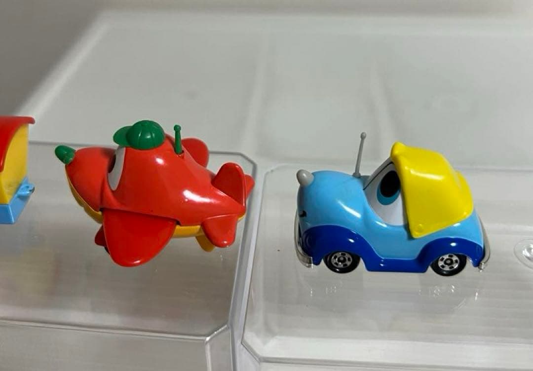 ディズニーミニカー、スージー、ペドロ、ケーシージュニアのセット