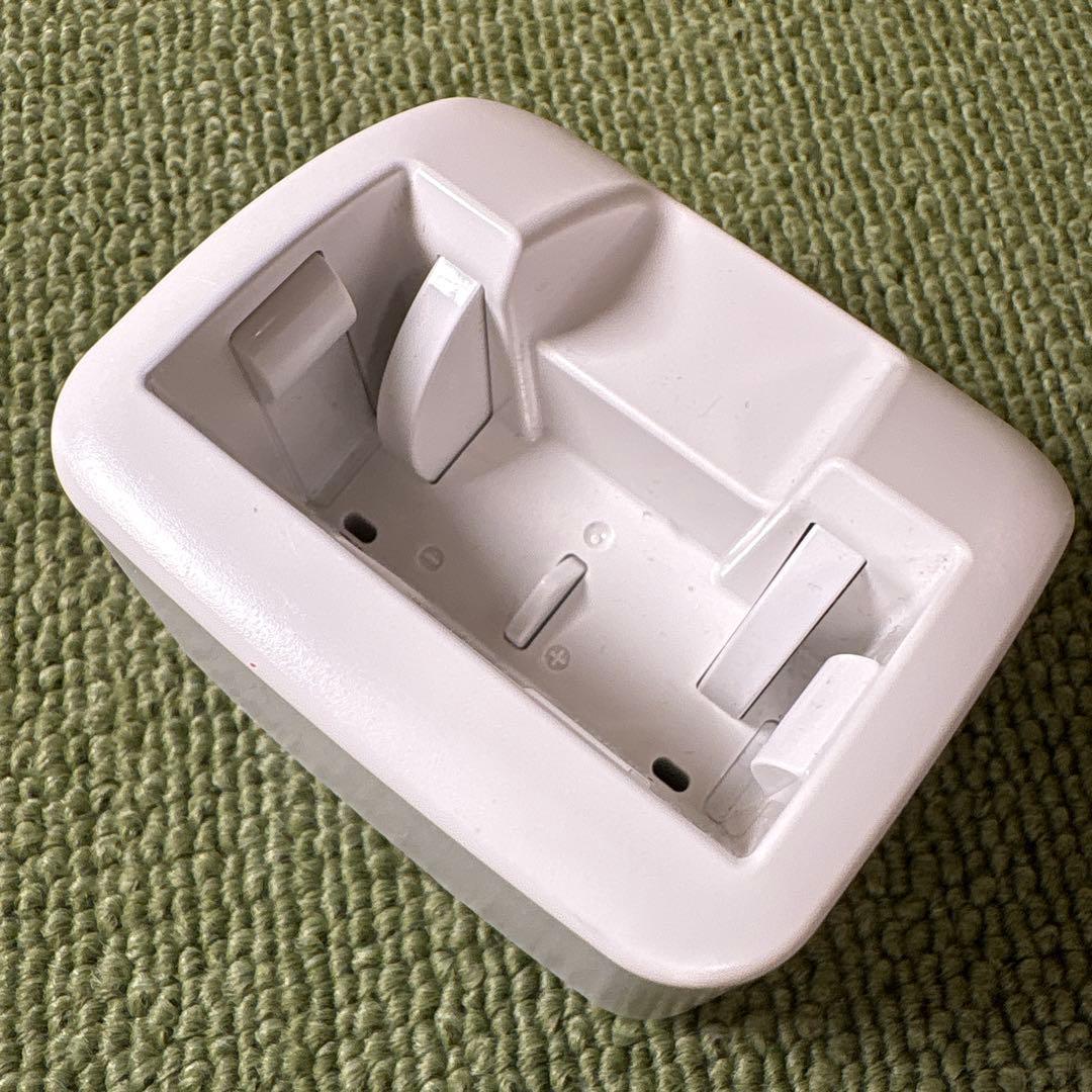 4693 NTTドコモ純正品 卓上ホルダ F54 - メルカリ