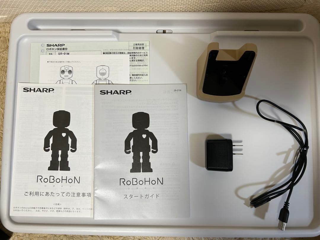 SHARP RoBoHoNロボホン　SR-01M-W