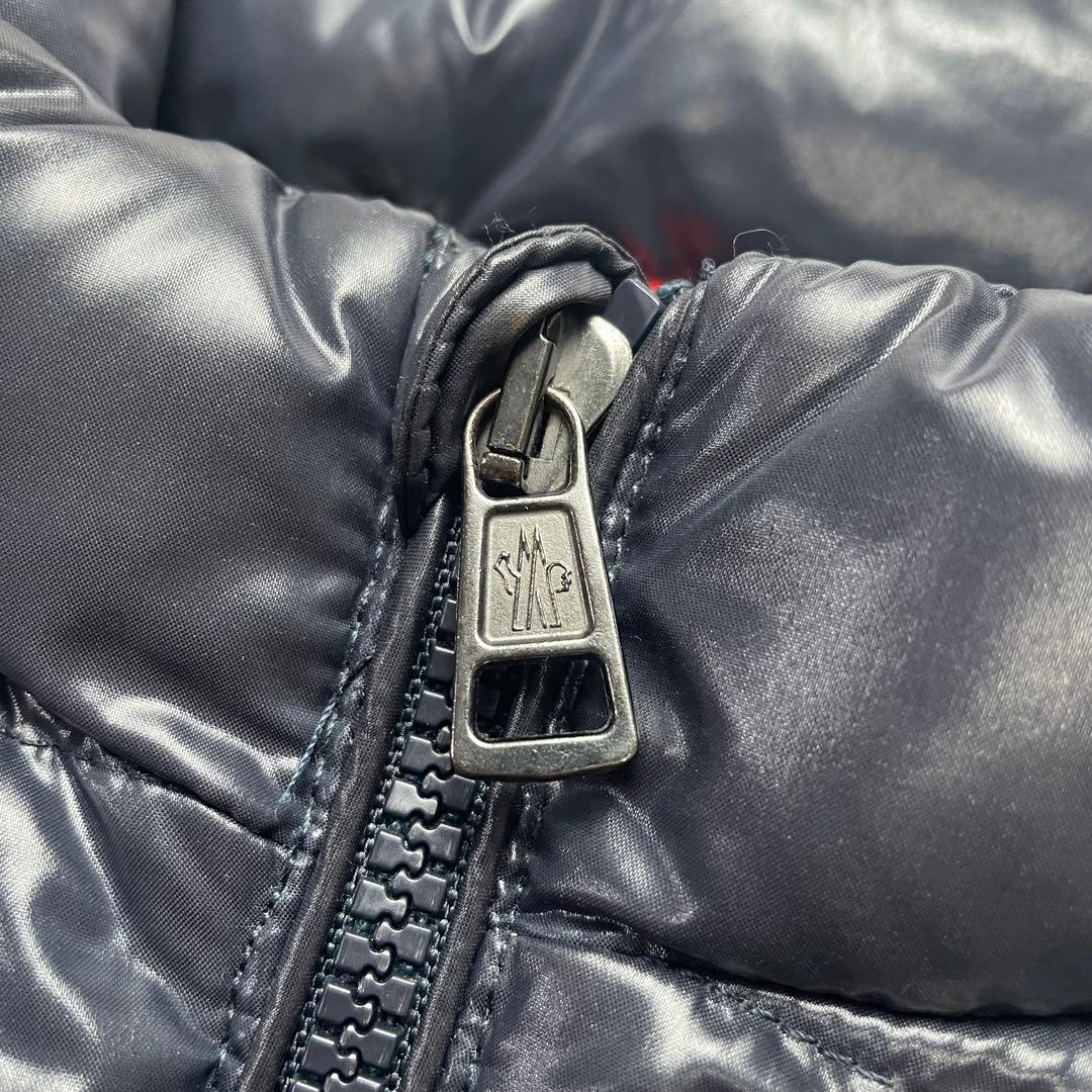 高級感✨モンクレール ロンパース ダウン サイズ80 子供服 黒 ロゴ入り 美品