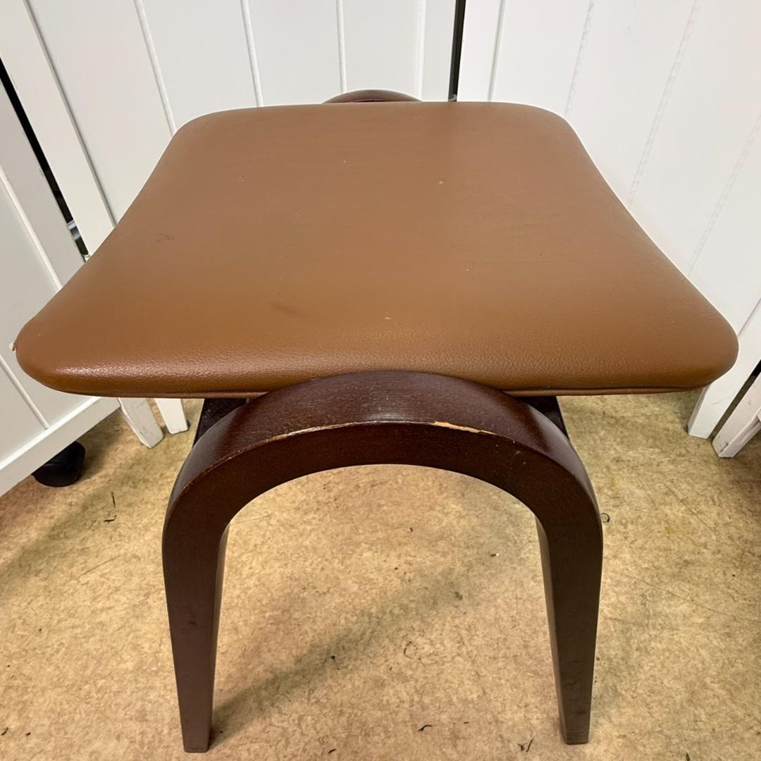 ★秋田木工　剣持勇　スタッキングスツール　No.202