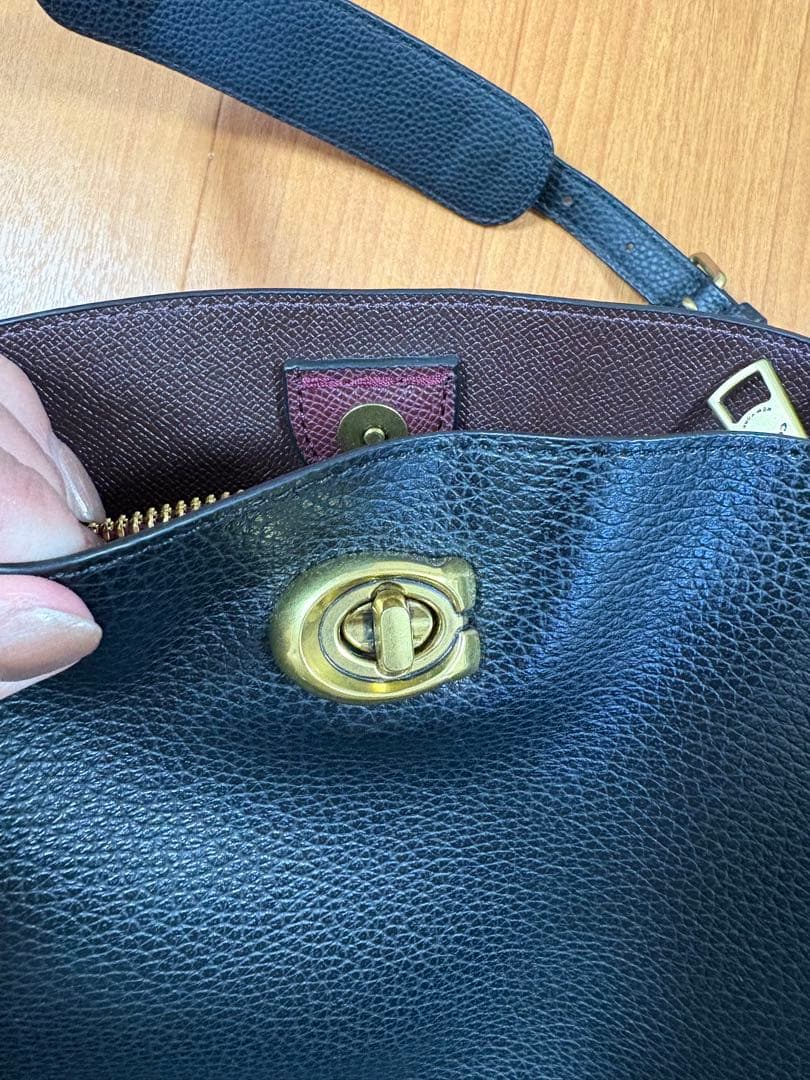 コーチ　coach 黒　レザーショルダーバッグ