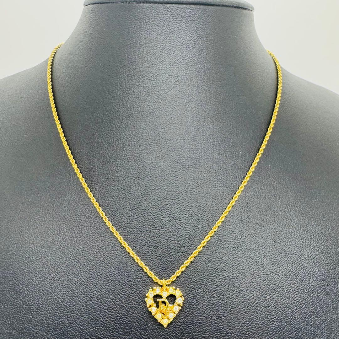 ✨Dior✨ディオール✨ラインストーン✨ハート型トップ✨ゴールド✨ネックレス✨ 美品 Dior ハート ラインストーン ネックレス ゴールド クリスチャン