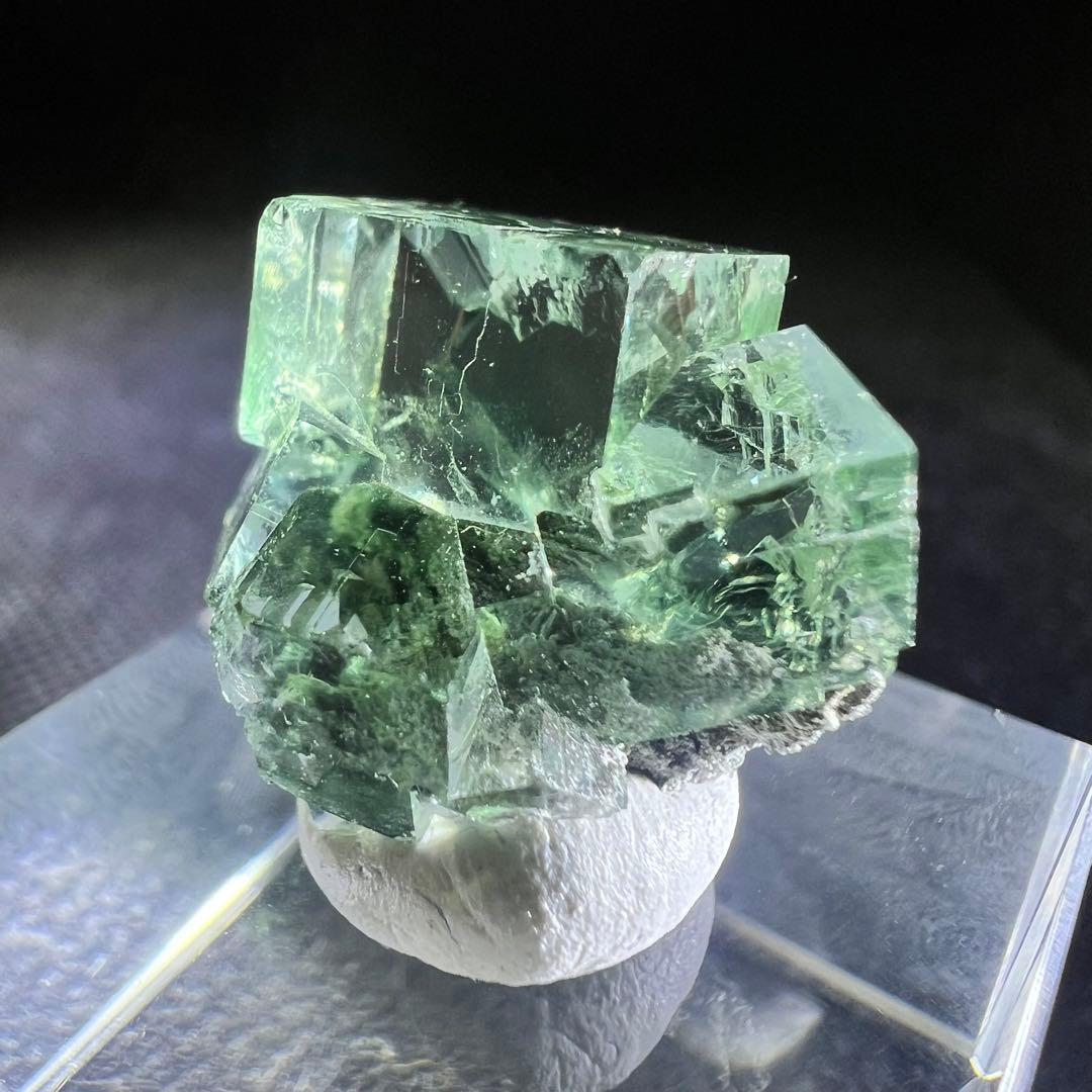 ヤオガンシャン 宝石シリーズ 「ライトエメラルドグリーン」フロー