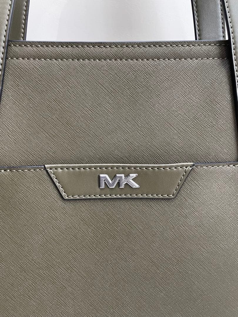 【新品未使用❤︎】MICHAEL KORS オリーブビジネスバッグ　マイケルコース