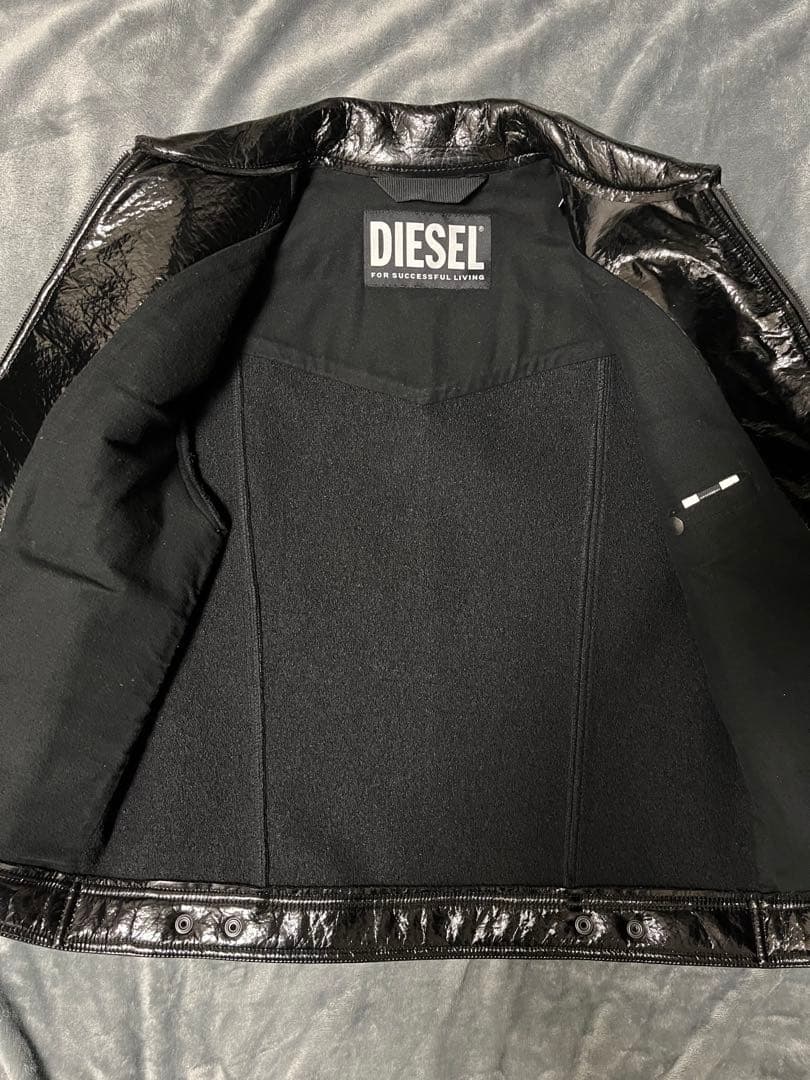 DIESEL エナメルジャケット - メルカリ