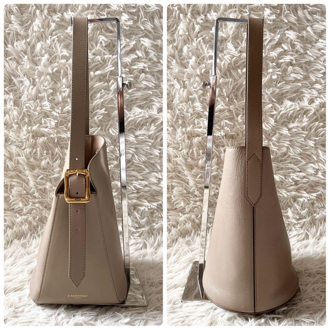 J&M DAVIDSON　クイバー バケット　ハンドバッグ　レザー　ベージュ