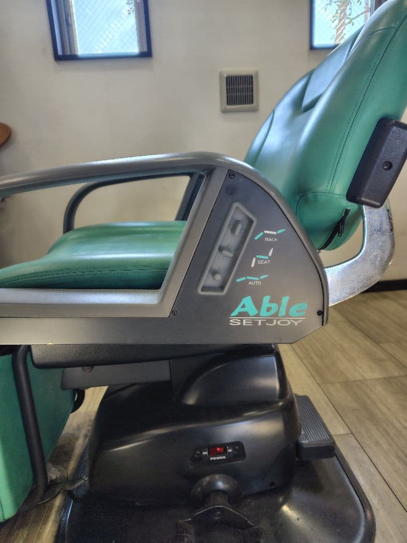 ジャンク品 Able SET JOY 美容椅子 電動リクライニング グリーン