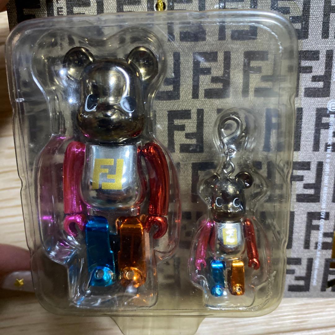 非売品 FENDI BE@RBRICK｜非売品】FENDI BE@RBRICK ベアブリック2体セット