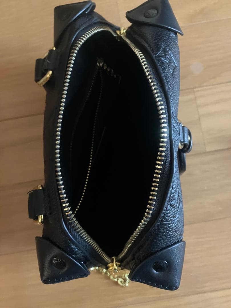 ノベルティ　ショルダーバッグ