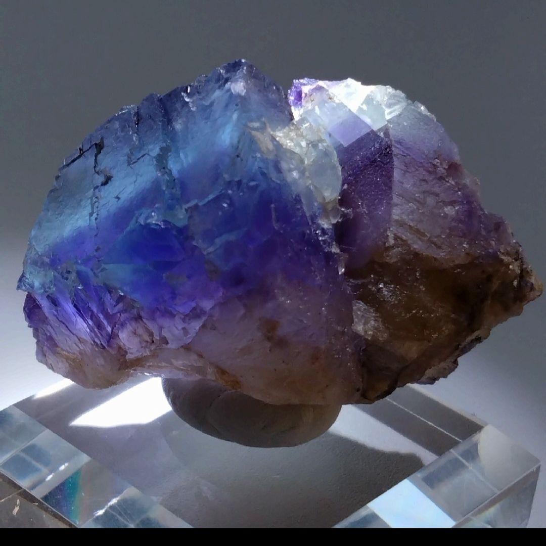 イリノイ アメリカ産 ブルー フローライト 鉱物 標本 原石