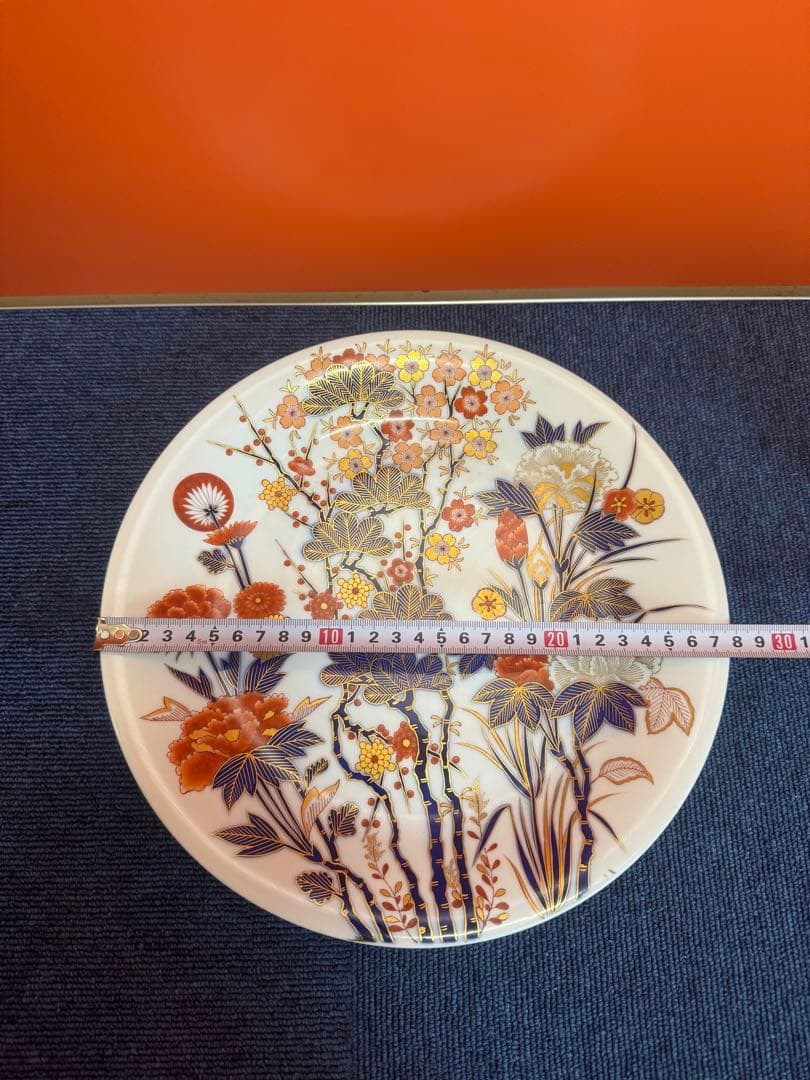 2003 香蘭社 染錦 飾皿 梅 桜 松 菊 牡丹 縁起物 大皿 金彩 時代物