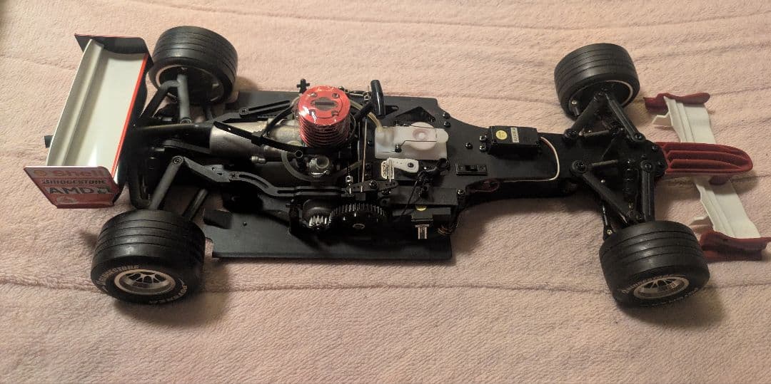 Ferrari F1カー エンジンラジコンカー 約1/18スケール