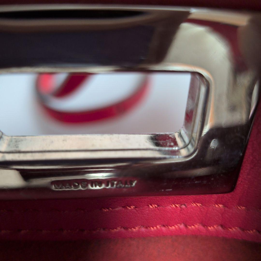 FENDI ピンク レザー ショルダーバッグ