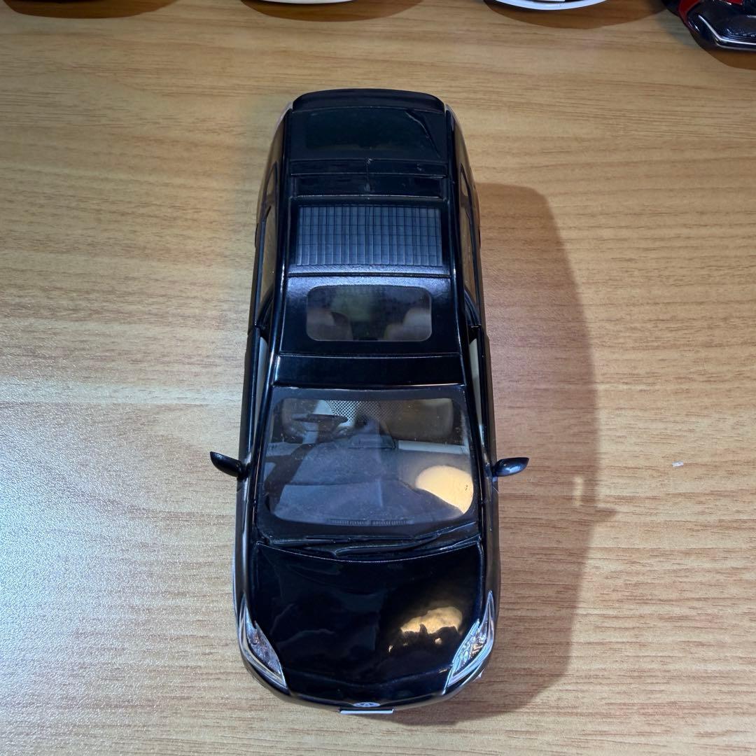 【非売品】トヨタ プリウス カラーサンプルミニカー 1/30