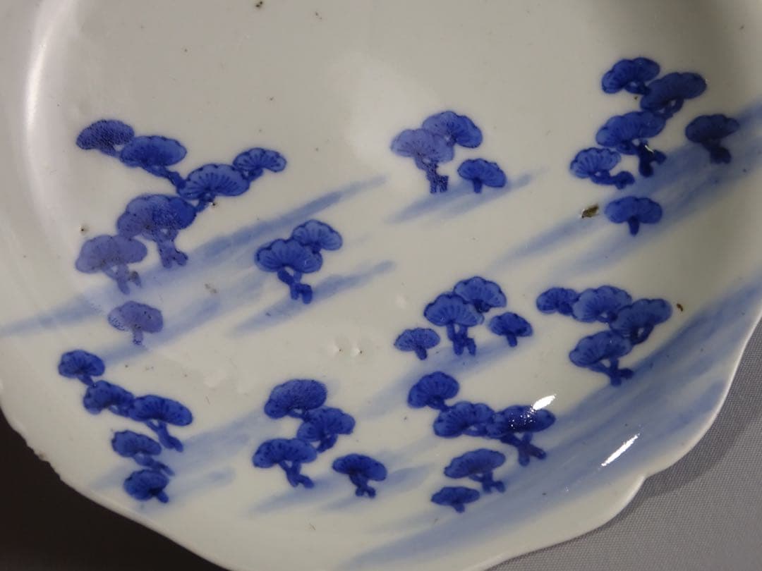 江戸時代 前期 古伊万里 藍九谷様式 染付 松林文 輪花形 皿 5