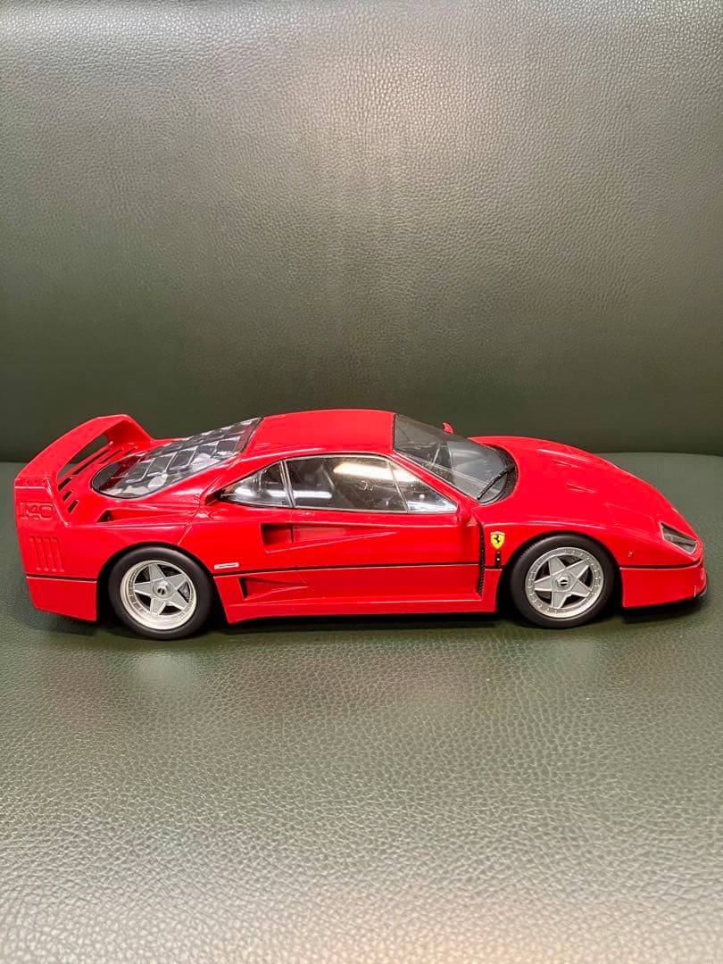 ゆ*プ様 Ferrari F40 ミニカー KK-SCALE 1/18 赤