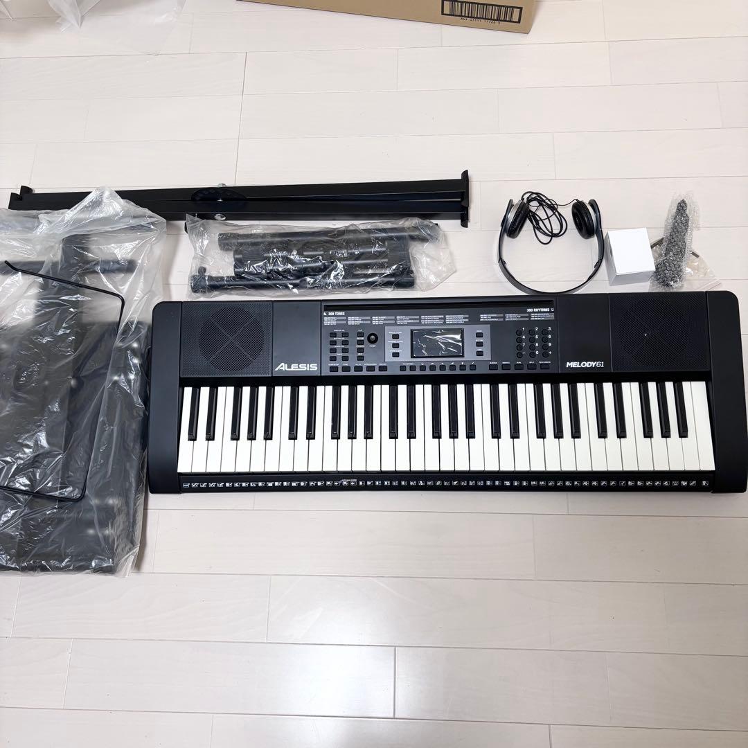 電子キーボード　61鍵盤　美品　ピアノ　送料無料